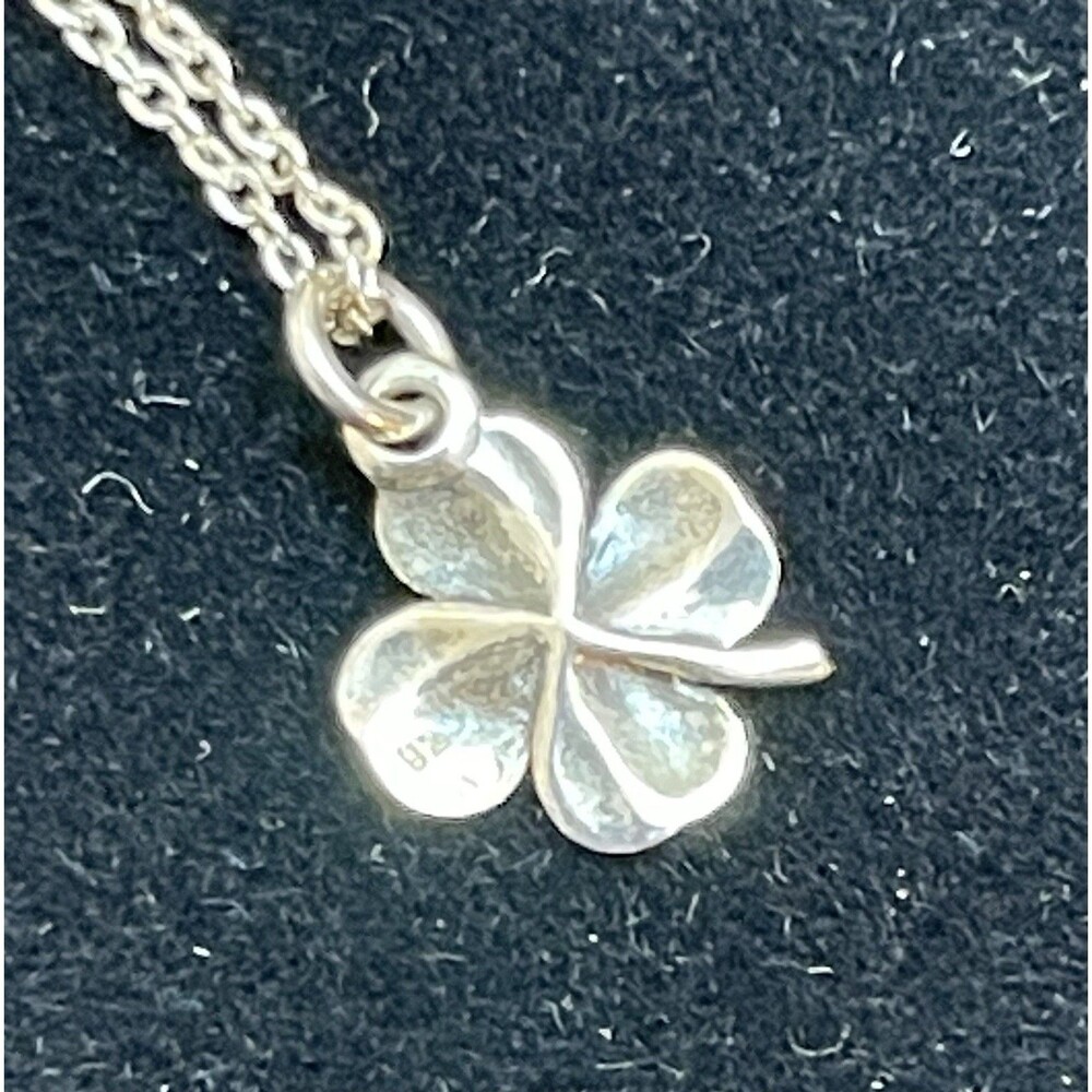 925 Silver Four Leaf Shamrock Pendant Necklace 16" Dainty Lucky Charm R Tag - Picture 5 of 7